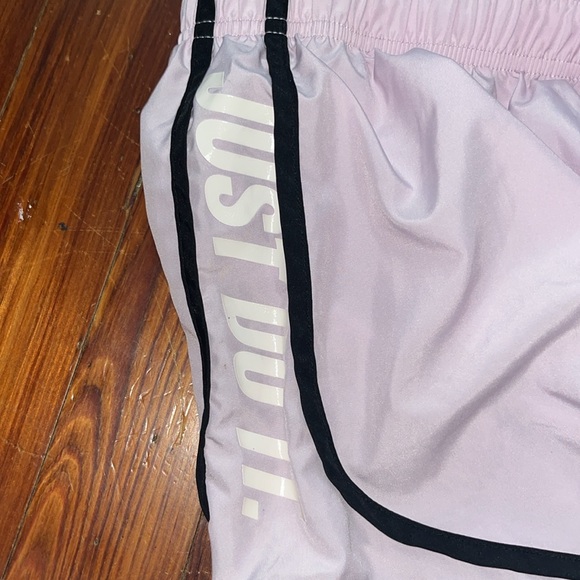 Nike shorts - Picture 3 of 3